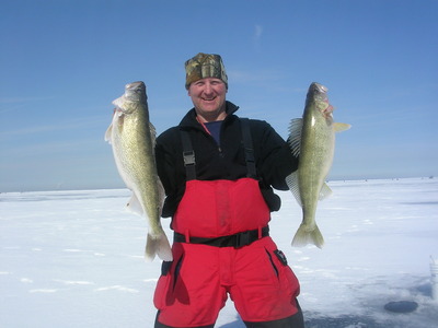 Lake Erie walleye ice fishing with Erie Quest