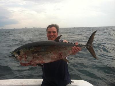 Nice tuna caught on a sportfishing charter