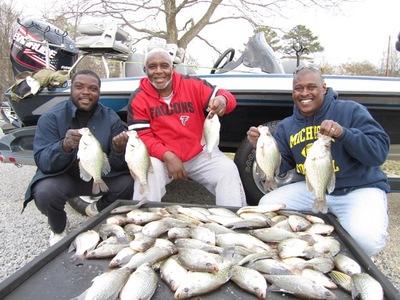 Fishing Ty Brown, Henry Riggins and Henry Neal from Atlanta Georgia we a good day on Weiss Lake with 63 good crappie